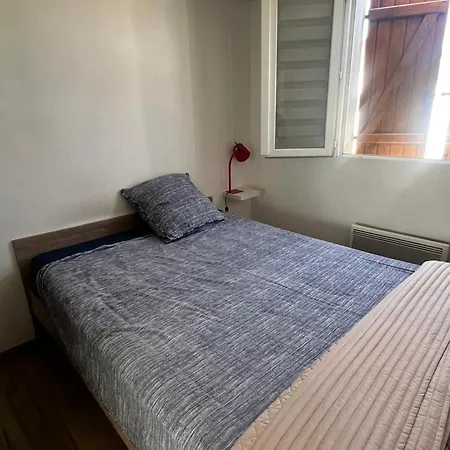 De 2 A - Terrasse, Cuisine Equipee, Proche De La - Fr-1-784-31 *